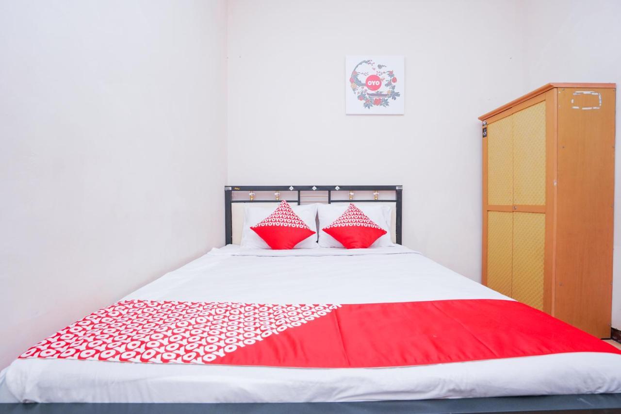 Collection O 1112 Comfitel Siwalankerto Aa4 Hotel Surabaya Ngoại thất bức ảnh