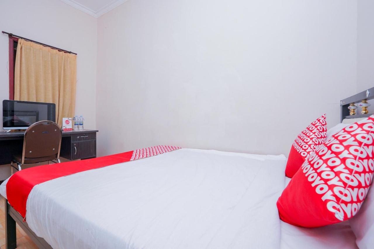 Collection O 1112 Comfitel Siwalankerto Aa4 Hotel Surabaya Ngoại thất bức ảnh