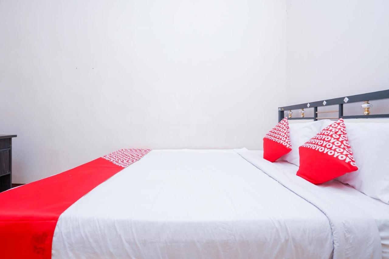Collection O 1112 Comfitel Siwalankerto Aa4 Hotel Surabaya Ngoại thất bức ảnh