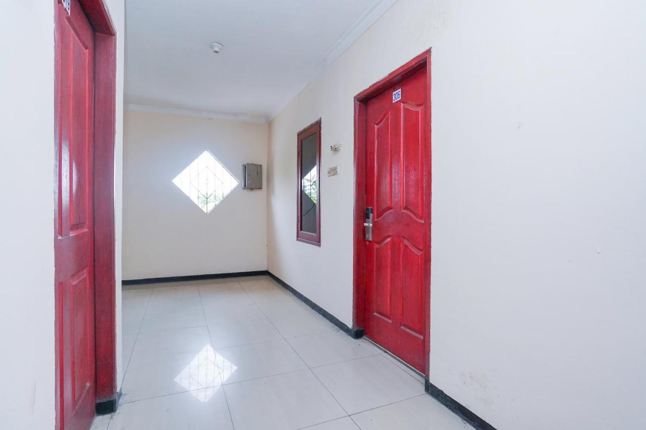 Collection O 1112 Comfitel Siwalankerto Aa4 Hotel Surabaya Ngoại thất bức ảnh
