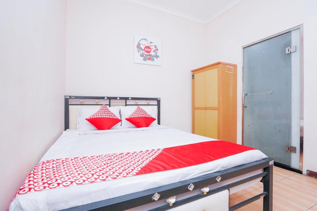 Collection O 1112 Comfitel Siwalankerto Aa4 Hotel Surabaya Ngoại thất bức ảnh